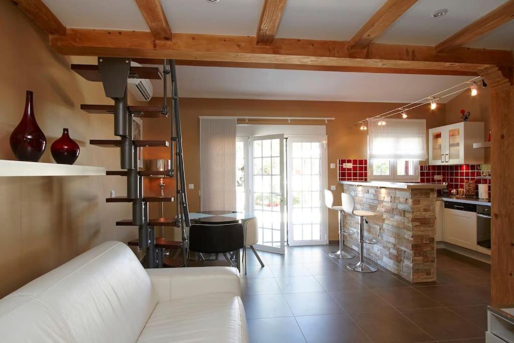 Studio Dans Villa Avec Piscine 카시스 외부 사진