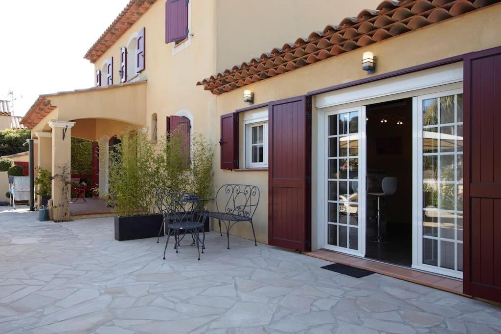Studio Dans Villa Avec Piscine 카시스 외부 사진